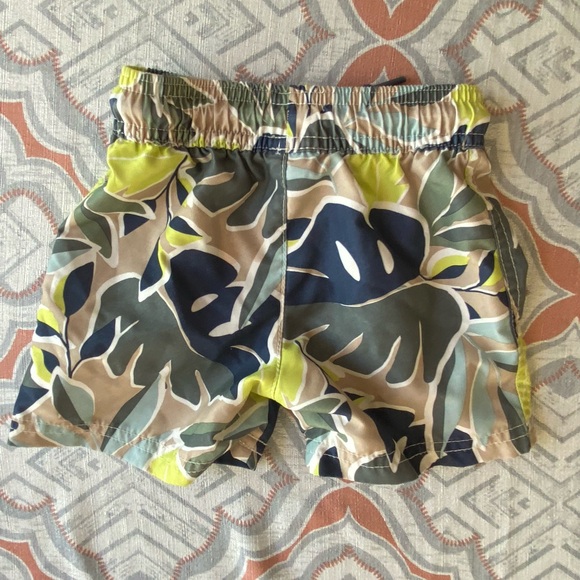 LOT of  5  BABY SHORTS - Picture 3 of 15